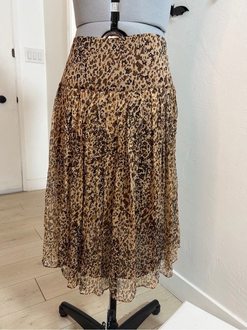 Allison Taylor 100% Silk Leopard Print Chiffon Midi Skirt Size 14
